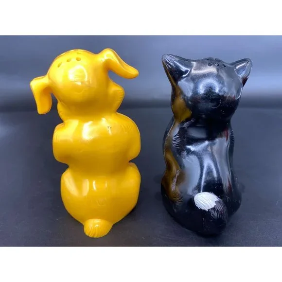 Vtg. Dog & Cat Anthropomorphic Salt and Pepper Shakers F&F Mold Die Works - Picture 3 of 8